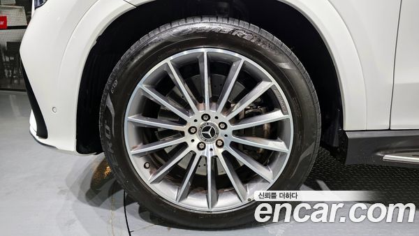 Mercedes-Benz GLE 2023, фото 5