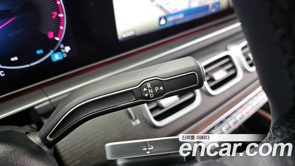 Mercedes-Benz GLE 2023, фото 9