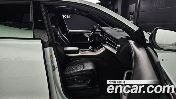 Audi Q8 2021, фото 12