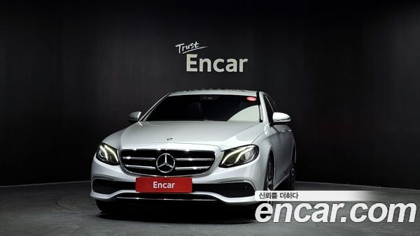 Mercedes-Benz E-Class 2020, фото 3