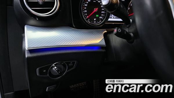 Mercedes-Benz E-Class 2020, фото 18