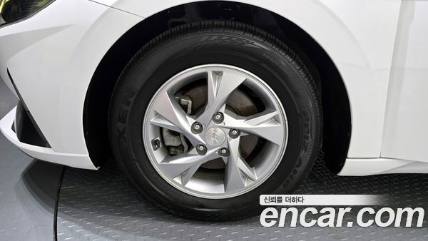 Hyundai Elantra 2021, фото 5