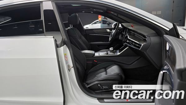 Audi A7 2020, фото 11
