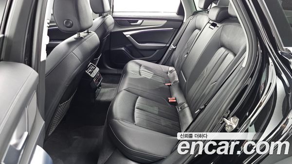 Audi A6 2023, фото 12