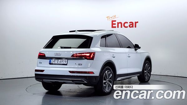 Audi Q5 2023, фото 2