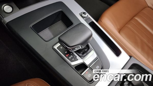 Audi Q5 2023, фото 9