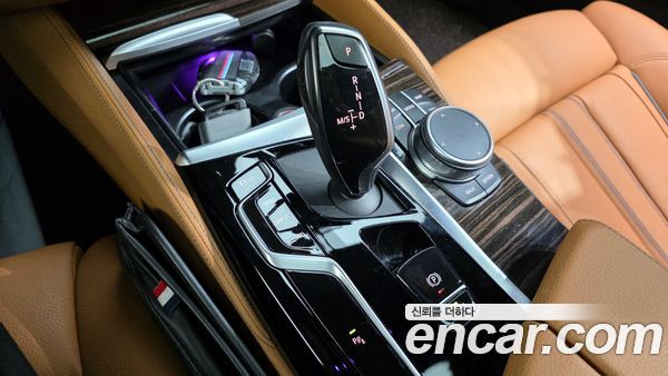 BMW 5 Series 2021, фото 9