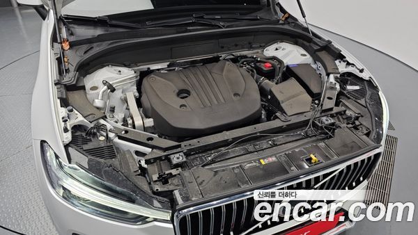 Volvo XC60 2025, фото 6