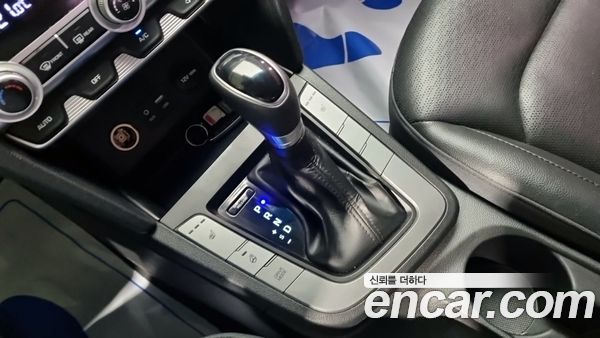 Hyundai Elantra 2020, фото 9