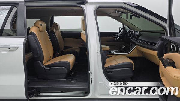 Kia Carnival 2023, фото 11