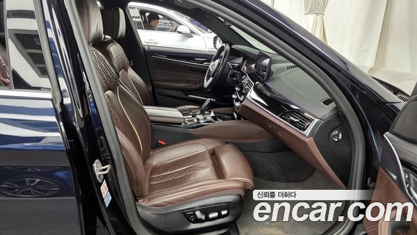 BMW 5 Series 2021, фото 11