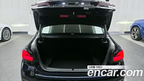 BMW 5 Series 2021, фото 20