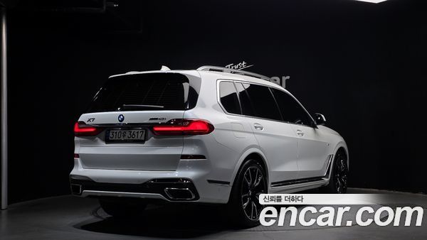 BMW X7 2022, фото 2