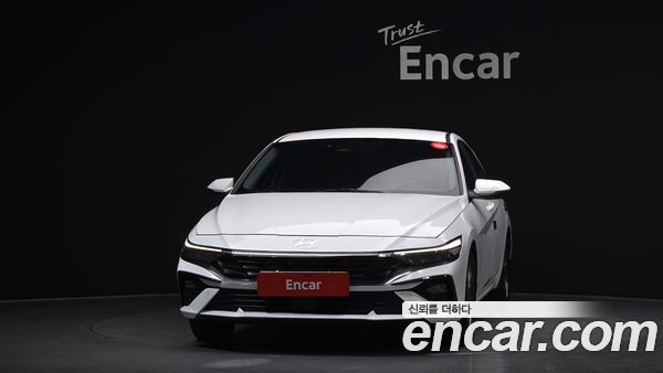 Hyundai Elantra 2024, фото 3