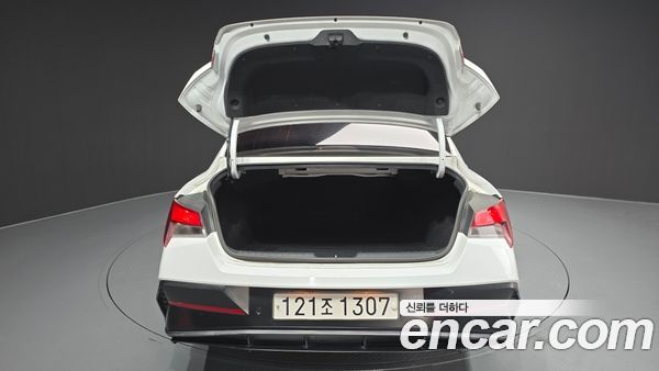 Hyundai Elantra 2024, фото 20