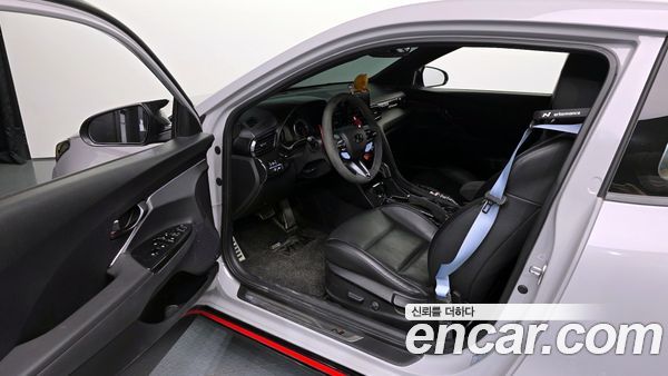 Hyundai Veloster 2021, фото 10