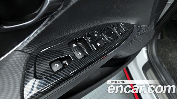 Hyundai Veloster 2021, фото 11
