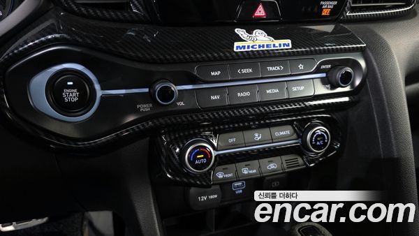 Hyundai Veloster 2021, фото 16