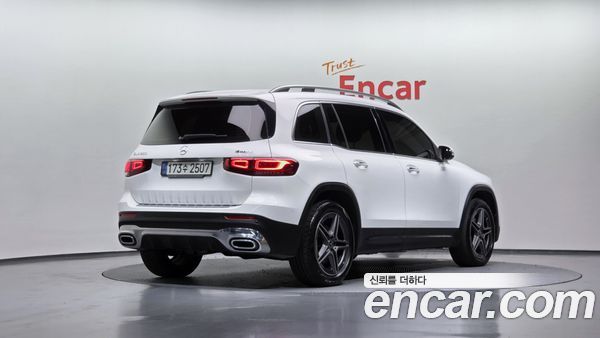 Mercedes-Benz GLB 2021, фото 2