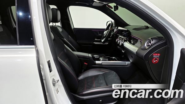 Mercedes-Benz GLB 2021, фото 11