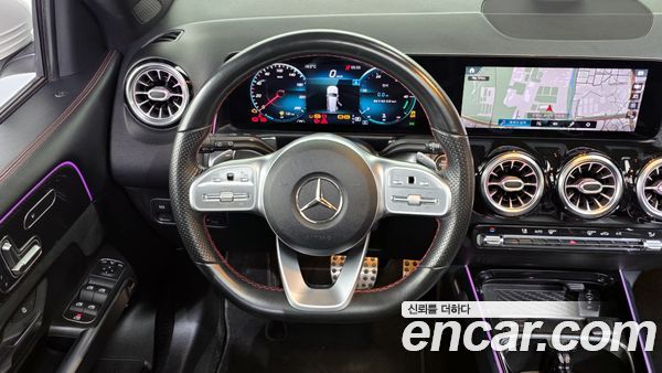 Mercedes-Benz GLB 2021, фото 13