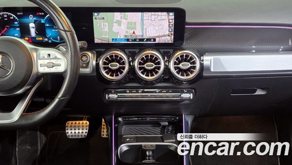 Mercedes-Benz GLB 2021, фото 14