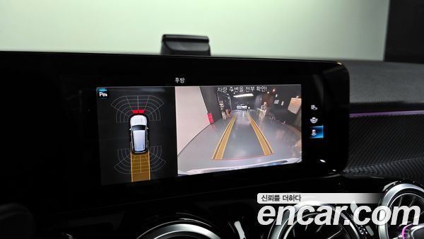 Mercedes-Benz GLB 2021, фото 15