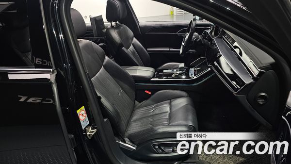 Audi A8 2021, фото 10