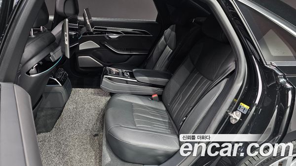 Audi A8 2021, фото 12