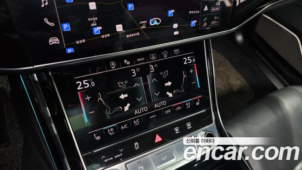 Audi A8 2021, фото 20