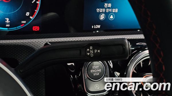 Mercedes-Benz A-Class 2021, фото 12