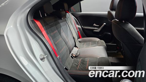 Mercedes-Benz A-Class 2021, фото 17