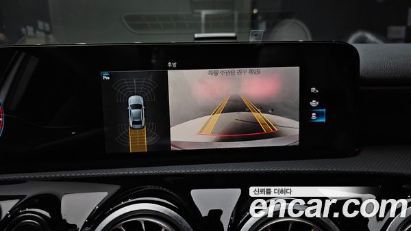 Mercedes-Benz A-Class 2021, фото 20