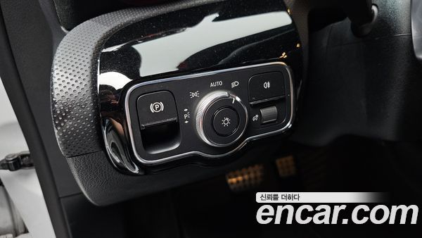 Mercedes-Benz A-Class 2021, фото 26