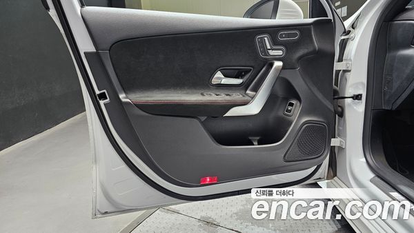 Mercedes-Benz A-Class 2021, фото 14