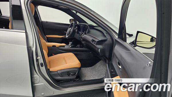Lexus UX 2026, фото 12