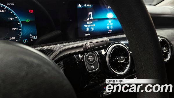 Mercedes-Benz A-Class 2020, фото 9