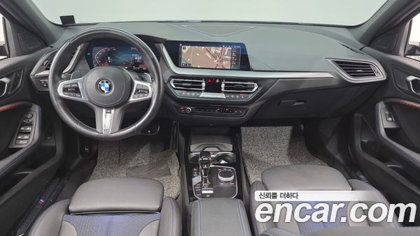 BMW 1 Series 2023, фото 7