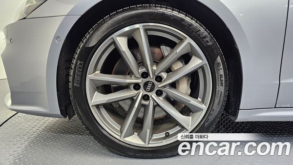 Audi A7 2022, фото 5
