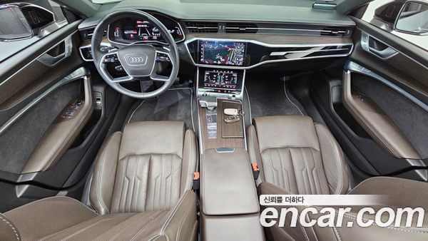 Audi A7 2022, фото 7