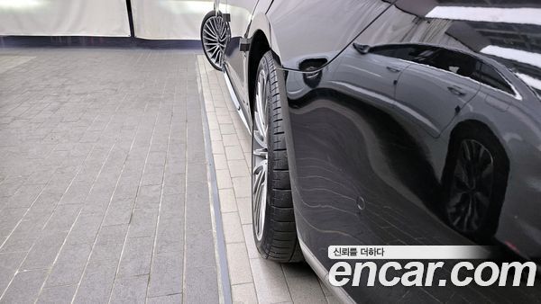 Mercedes-Benz S-Class 2023, фото 5