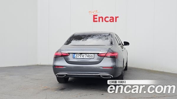 Mercedes-Benz E-Class 2021, фото 4