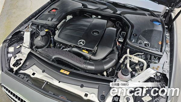 Mercedes-Benz E-Class 2021, фото 6