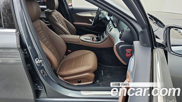 Mercedes-Benz E-Class 2021, фото 10