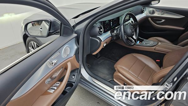 Mercedes-Benz E-Class 2021, фото 11