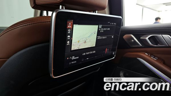 BMW X7 2021, фото 18