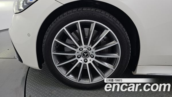 Mercedes-Benz S-Class 2022, фото 4