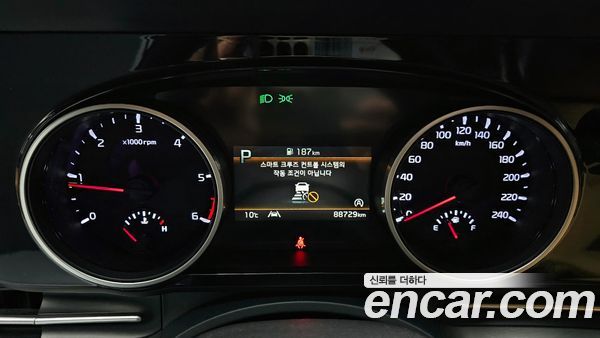 Kia Carnival 2021, фото 8