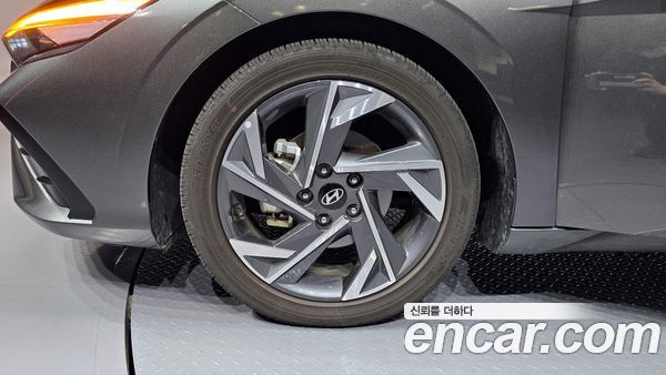 Hyundai Elantra 2024, фото 5