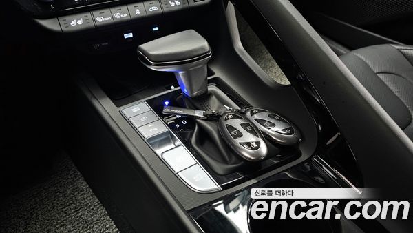 Hyundai Elantra 2024, фото 9